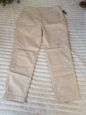 Gap downtown khaki pants size 8